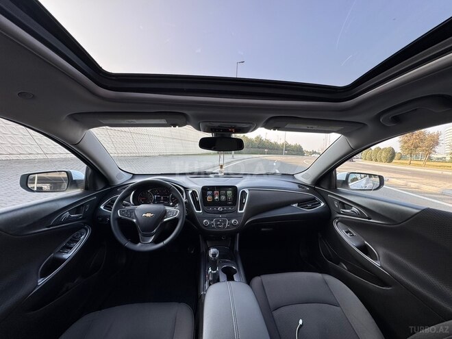 Chevrolet Malibu-14