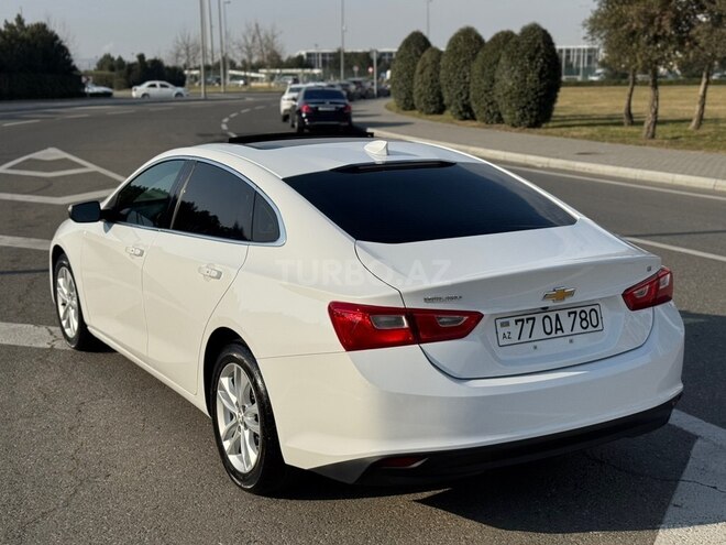 Chevrolet Malibu-9