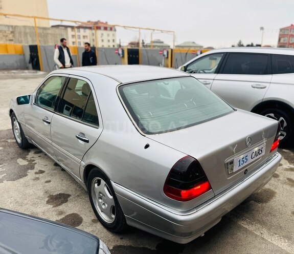Mercedes C 180-5