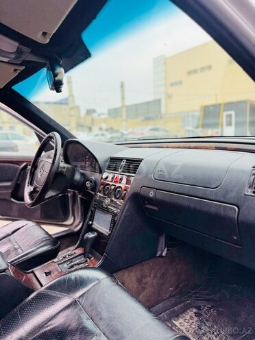 Mercedes C 180-8