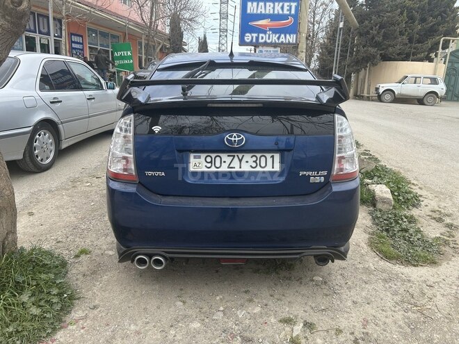 Toyota Prius-2
