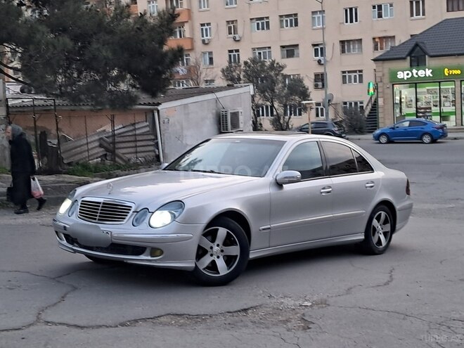 Mercedes E 220 2002, 370,000 km - 2.2 l - Bakı