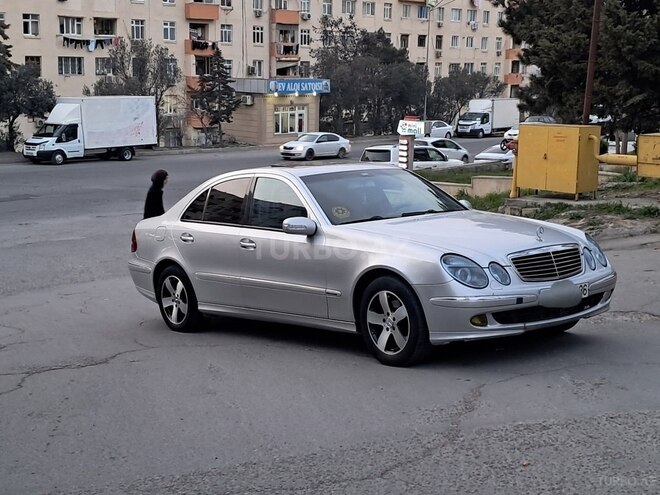 Mercedes E 220 2002, 370,000 km - 2.2 l - Bakı