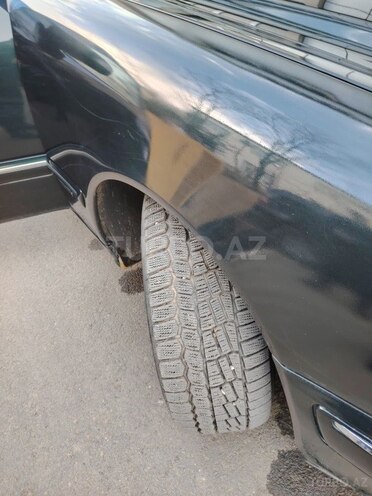 Mercedes E 220 2000, 256,000 km - 2.2 l - Bakı