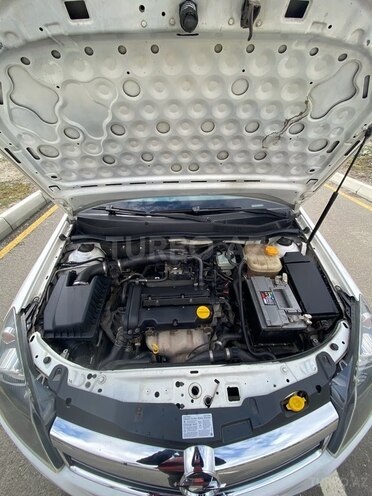 Opel Astra 2009, 301,000 km - 1.4 l - Şəki
