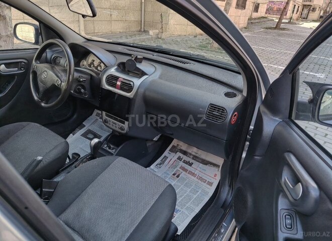 Opel Corsa 2006, 299,000 km - 1.4 l - Bakı