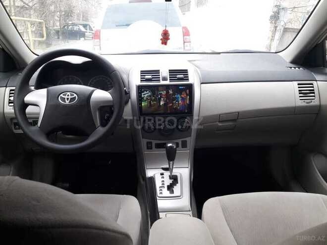 Toyota Corolla-2