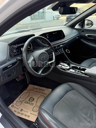 Hyundai Sonata-5