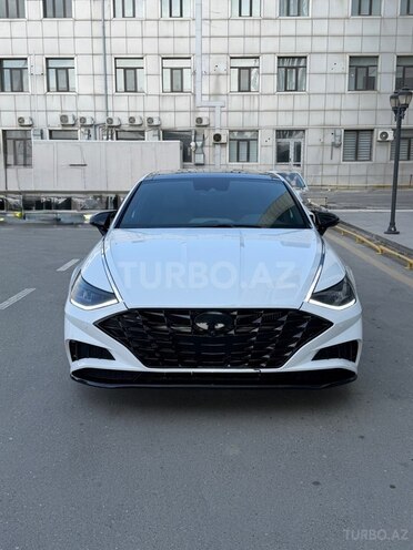 Hyundai Sonata-1