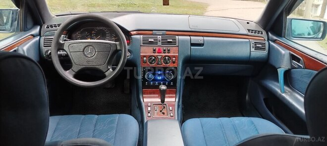 Mercedes E 200 1999, 394,586 km - 2.0 l - Bakı