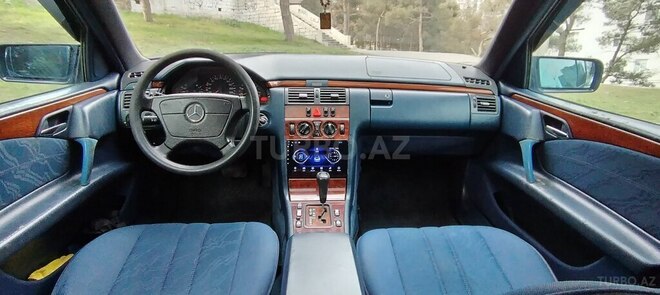 Mercedes E 200 1999, 394,586 km - 2.0 l - Bakı
