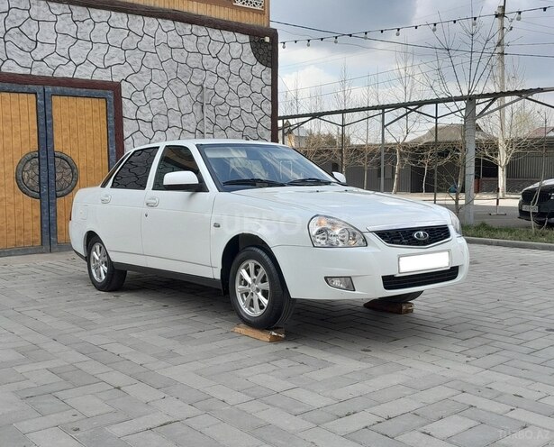 LADA (VAZ) Priora 2013, 310,000 km - 1.6 л - Saatlı
