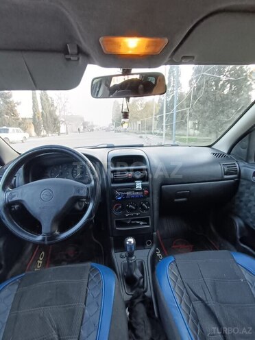 Opel Astra-3