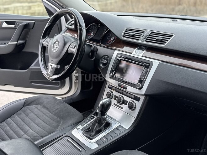 Volkswagen Passat 2013, 247,000 km - 1.8 l - Bakı