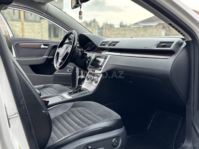 Volkswagen Passat 2013, 247,000 km - 1.8 l - Bakı