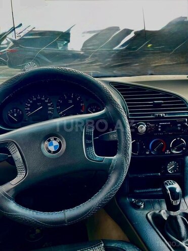 BMW 318-5