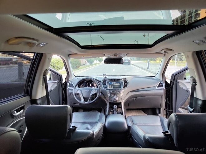 Hyundai Santa Fe-12