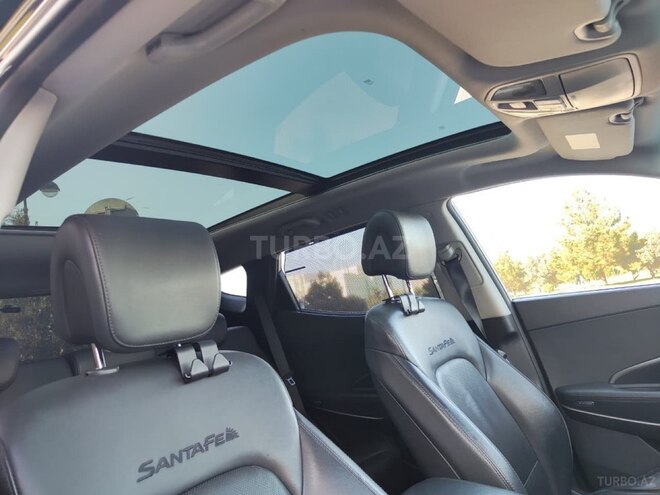 Hyundai Santa Fe-15