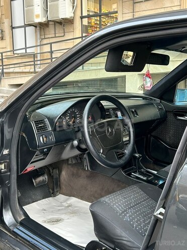 Mercedes C 180 1995, 310,578 km - 1.8 л - Bakı