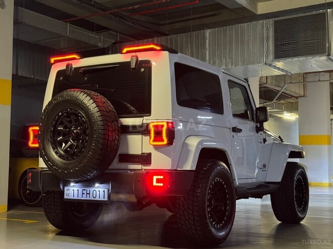 Jeep Wrangler-14