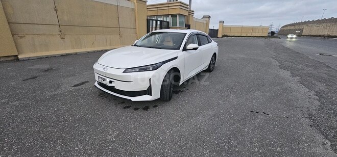 Changan Qiyuan A05 2024, 37,500 km - 1.5 l - Bakı