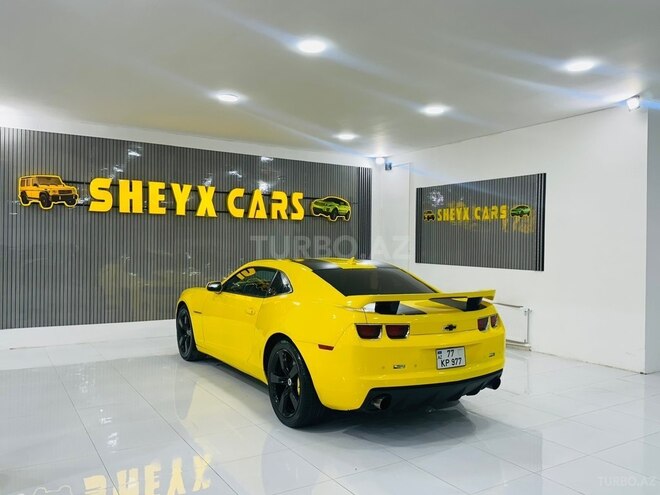 Chevrolet Camaro-11