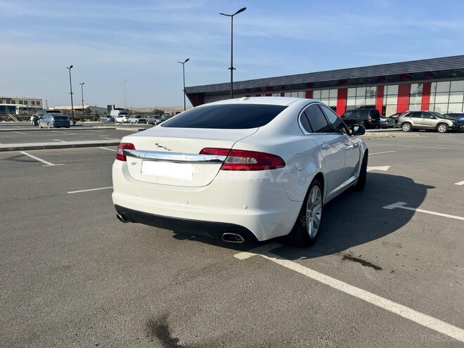 Jaguar XF-4