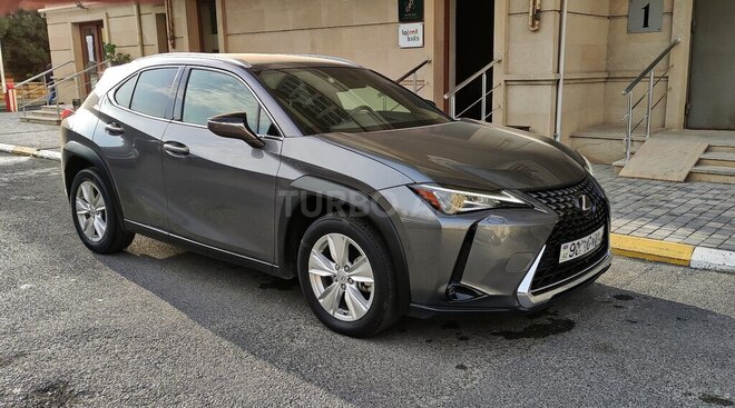 Lexus UX 200-1