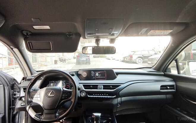 Lexus UX 200-10