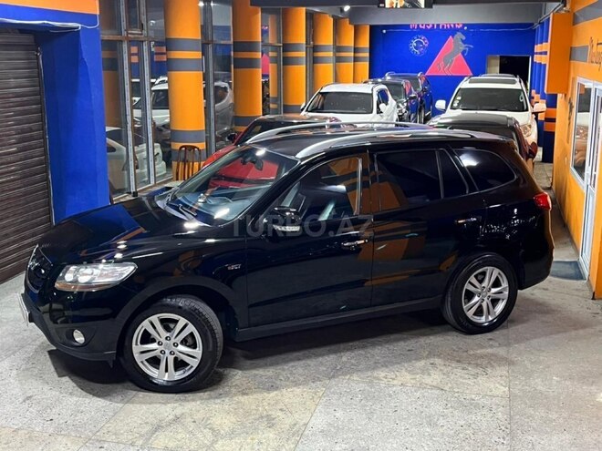 Hyundai Santa Fe-4