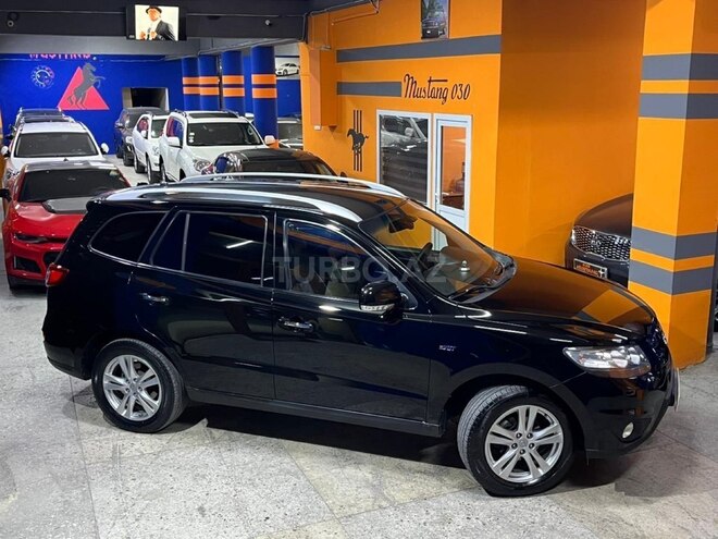 Hyundai Santa Fe-6