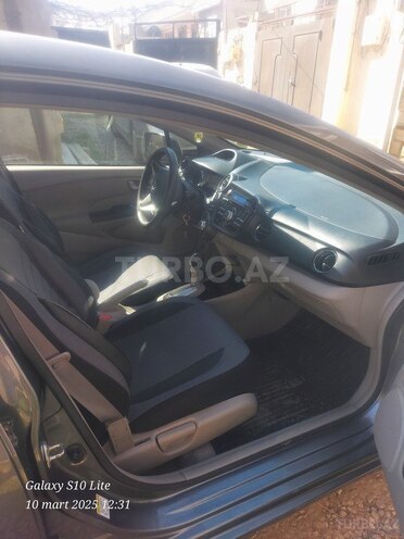 Honda Insight-9
