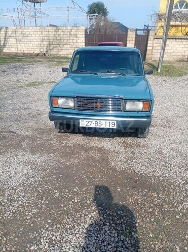 LADA (VAZ) 2107 2004, 125,800 km - 1.6 l - Xudat