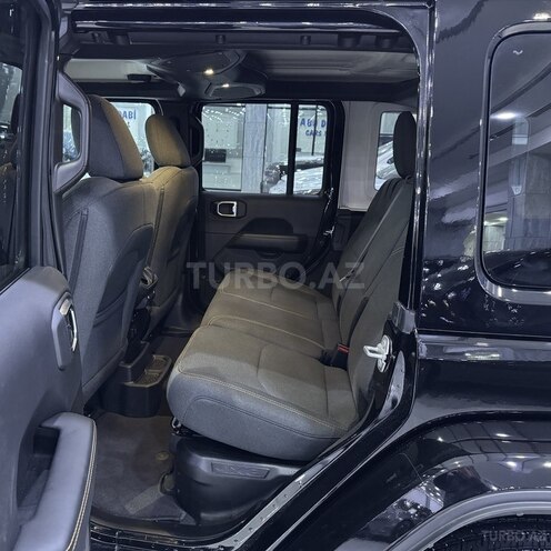 Jeep Wrangler-14
