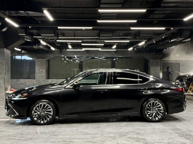 Lexus ES 300h-5