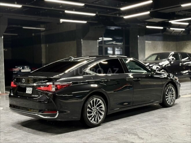 Lexus ES 300h-7