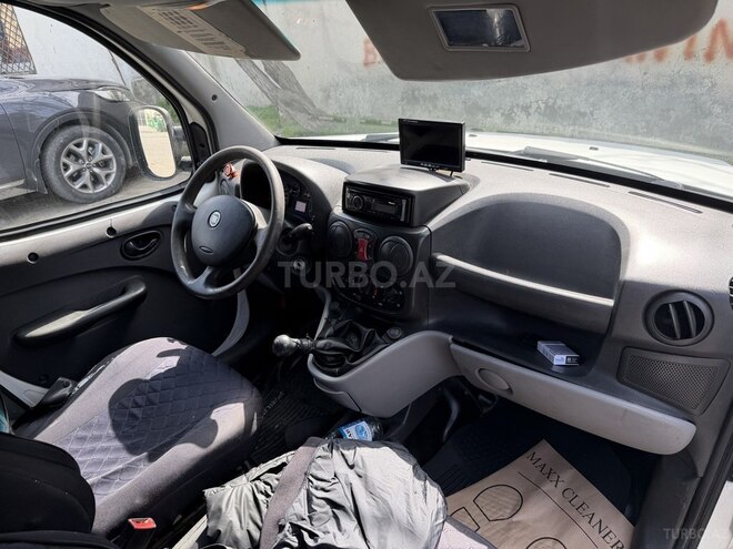 Fiat Doblo 2010, 370,000 km - 1.3 l - Bakı