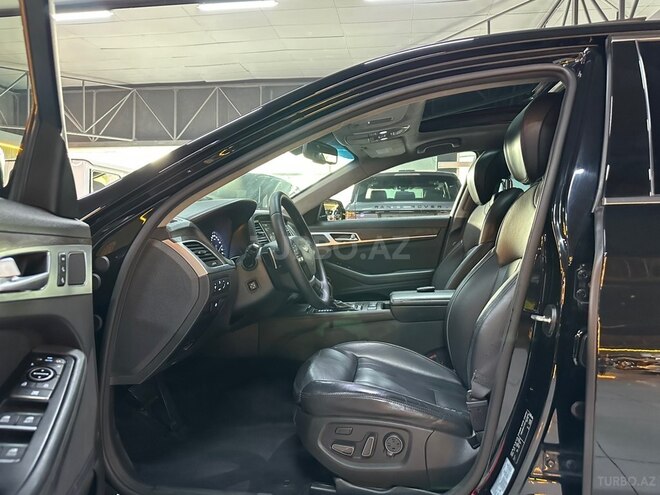 Hyundai Genesis-14