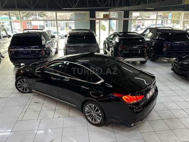Hyundai Genesis-12