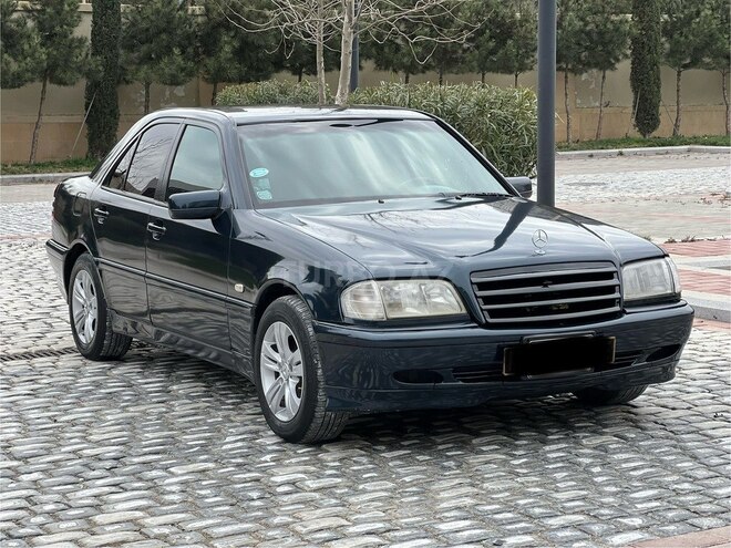 Mercedes C 200 2000, 389,000 km - 2.0 l - Bakı