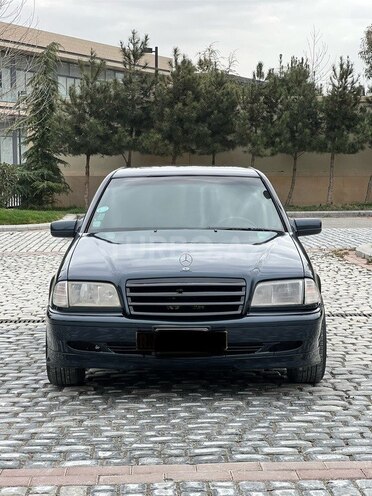 Mercedes C 200 2000, 389,000 km - 2.0 l - Bakı