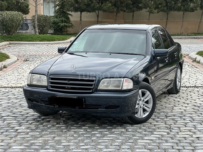 Mercedes C 200 2000, 389,000 km - 2.0 l - Bakı