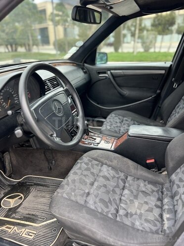 Mercedes C 200 2000, 389,000 km - 2.0 l - Bakı