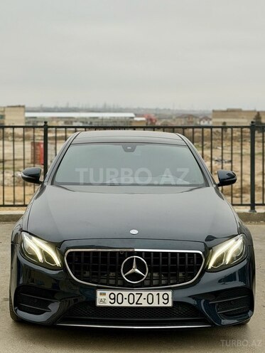 Mercedes E 300-1