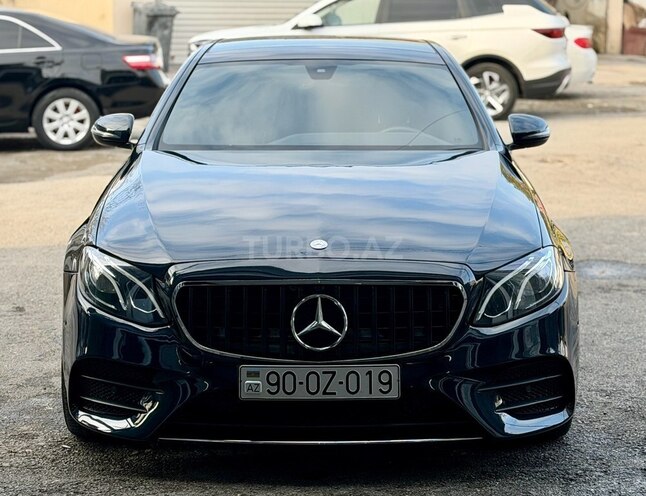 Mercedes E 300-6