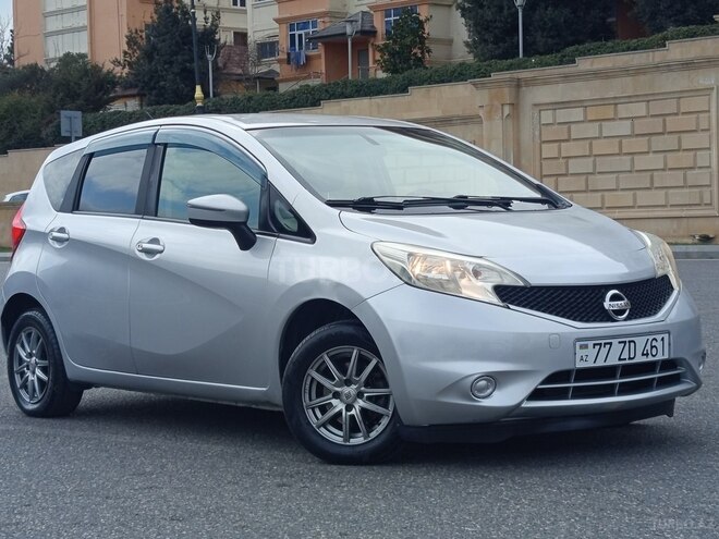 Nissan Note-2