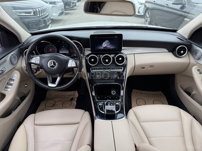 Mercedes C 300-10