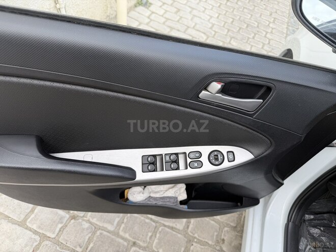 Hyundai Accent 2018, 180,000 km - 1.4 l - Bakı