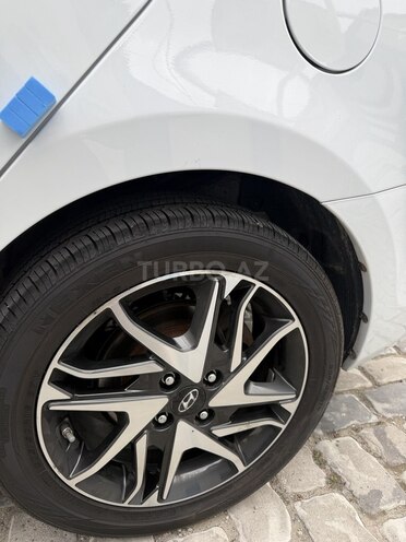 Hyundai Accent 2018, 180,000 km - 1.4 l - Bakı