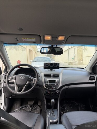 Hyundai Accent 2018, 180,000 km - 1.4 l - Bakı